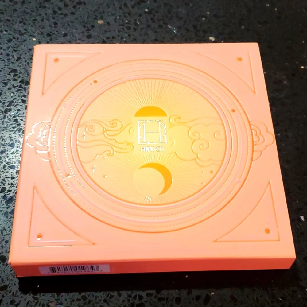 HIPDOT FACE PALLET